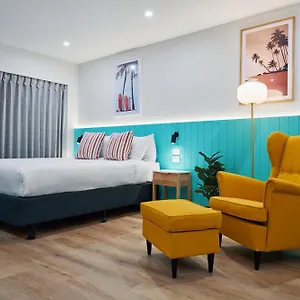 Red Star Palm 3* Gold Coast